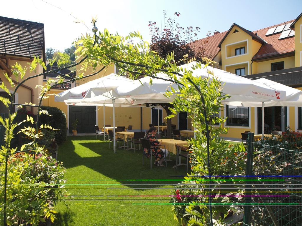 Hotel Restaurant Zum Schwan Schwanberg Exterior photo