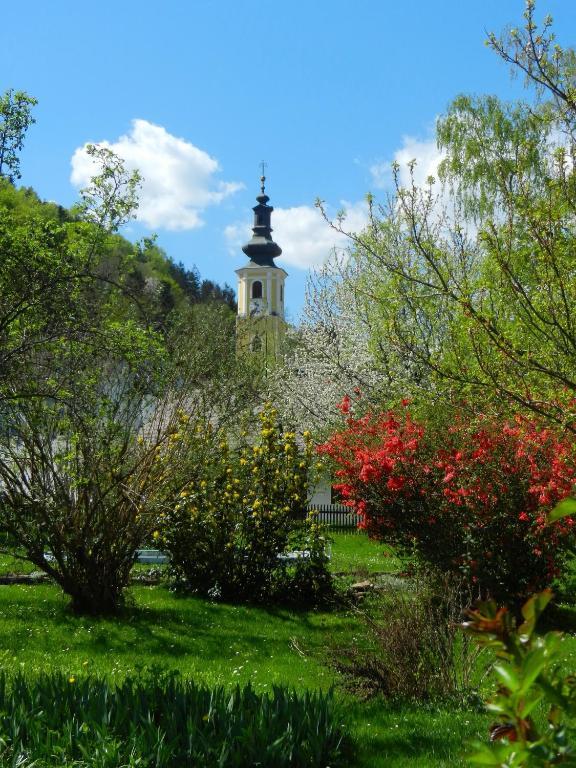 Hotel Restaurant Zum Schwan Schwanberg Exterior photo